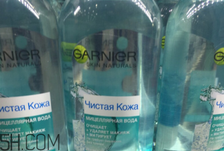 卡尼爾卸妝水粉水還是藍水好？自然堂素顏霜需要卸妝嗎？