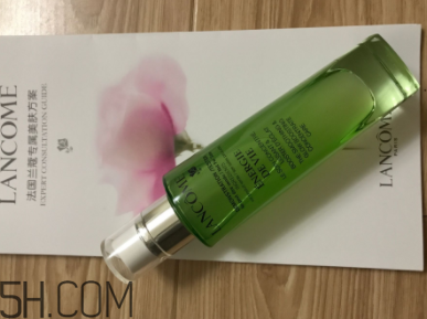 蘭蔻水光瓶適合什么年齡使用？蘭蔻水光瓶適合輕齡肌嗎？