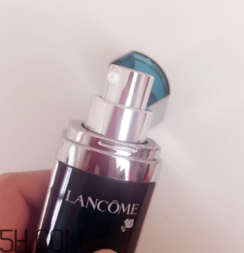 蘭蔻美膚修護(hù)精華乳有刺激嗎？適合敏感肌嗎？