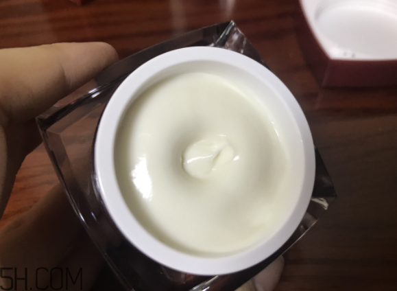 京城之霜為什么乳化之后才涂抹？京城之霜怎么用？