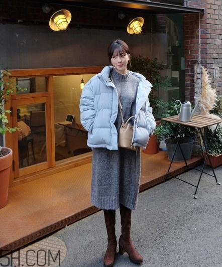 藍色面包服怎么搭配？塑造冬日運動活力
