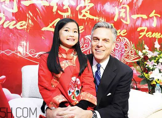 為什么老外愛收養中國的小孩？中國棄嬰多