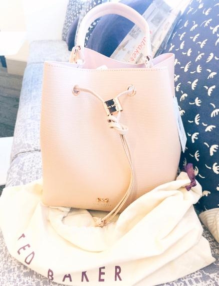 ted baker在中國(guó)有專柜嗎？顏值超高還不會(huì)撞款的包包