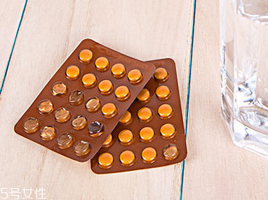 葉酸和鈣片可以同時(shí)吃嗎？葉酸和鈣片同吃無(wú)害