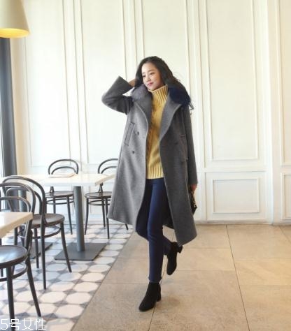 深灰色大衣怎么搭配？極致低調的時髦