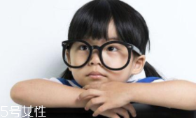 經常用眼吃什么？多吃綠色和黃色食物