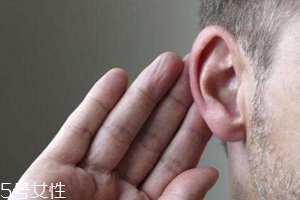 耳屎過多的真相是什么？有可能是咽喉發炎了