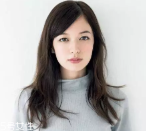 M型短劉海適合什么臉型？幫助大臉遮住大額頭
