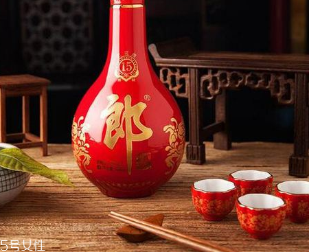 白酒加熱酒精會(huì)揮發(fā)嗎？白酒加熱后再喝危害少
