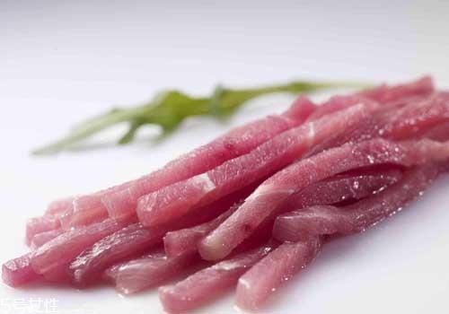 凍了一年的肉能吃嗎？請謹慎食用