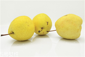 梨子削皮后怎樣不變色？梨子能空腹吃