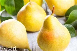 減肥一天吃幾個梨子？怎樣吃梨子減肥？