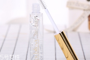 睫毛雨衣怎么用？用在睫毛膏之后