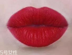 唇膏出水是變質了嗎？只是高溫熱出汗