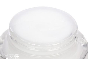 面霜抹后肌膚變暗是什么原因？油脂被氧化