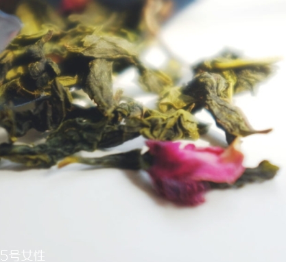 lupicia白桃烏龍和極品有什么區別