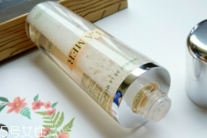 海藍之謎煥膚水適合干皮嗎？海藍之謎煥膚水產(chǎn)品評測