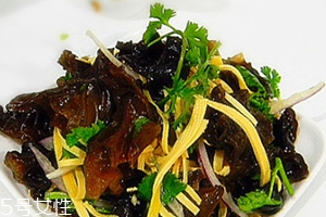 豆皮和木耳能一起吃嗎？味道非常棒