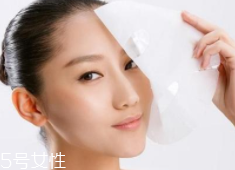 敷面膜為什么越久越干？體溫蒸發