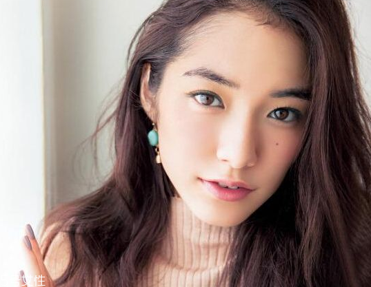 唇釉怎么涂均勻？涂出滿滿女人味