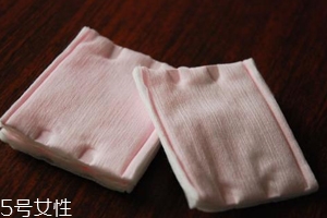 化妝棉和卸妝棉有什么區(qū)別？化妝棉功能更全