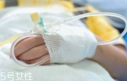 輸液管進空氣會死人嗎？危險但很難發生