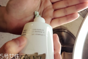 LA MER潔面泡沫為什么泡沫不多？要注意使用手法