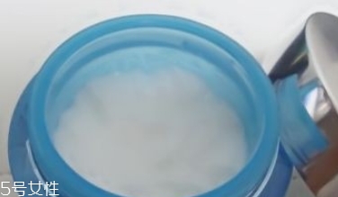 紀(jì)梵希水漾活妍面霜好用嗎？冰淇淋質(zhì)地的面霜評(píng)測