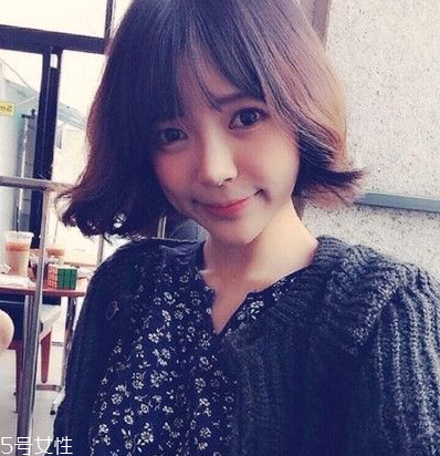 短發卷發怎么弄好看？裴秀智發型同款get