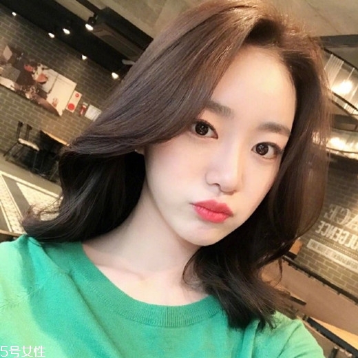 發量多女生適合什么發型？形象百變的你