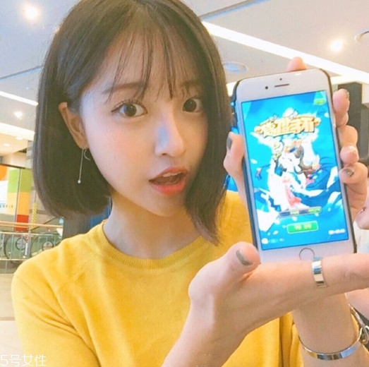 短發有劉海好看還是沒有劉海好 能修飾臉型更顯小臉