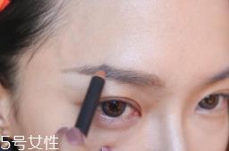 眉毛畫壞了怎么補救？12種拯救方法都在這里了