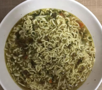 藤嬌牛肉面和藤椒牛肉面哪個好吃？統一和康師傅的對決