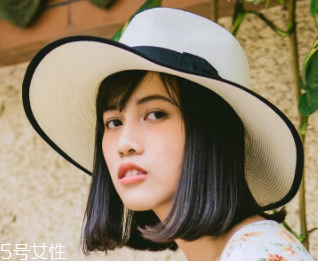 戴什么帽子顯臉??？寬檐帽讓臉看起來小