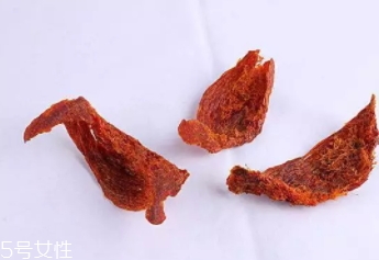 血燕窩和白燕窩區別 是高價值還是商家噱頭？