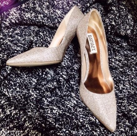 badgley mischka鞋子多少錢？比jc、rv價(jià)格美麗多了