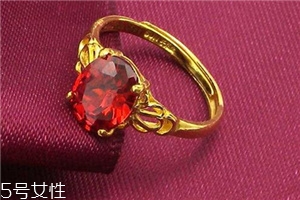 石榴石戒指一般多少錢？不同等級價(jià)格不同