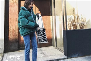 牛仔褲可以和黑色衣服一起洗嗎？