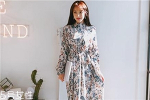 碎花連衣裙搭配什么鞋子？玩轉復古甜美
