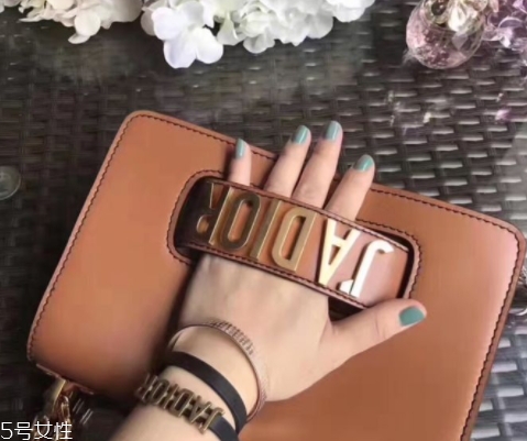 dior迪奧包包哪款好？這幾款最經典