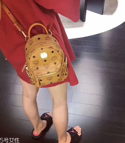mcm是韓國還是德國的？辨識度超高的雙肩包品牌