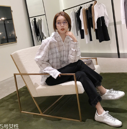 牛仔褲刷白了怎么辦？牛仔褲變白很難恢復