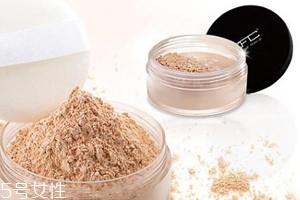 定妝粉用多了會怎么樣？妝效厚重不透氣