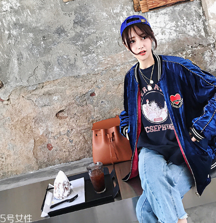牛仔褲怎么分男女？輕松辨別化解尷尬