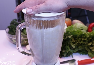 用豆漿機打豆漿豆子和水的比例多少最好