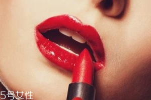 口紅融化了可以放冰箱嗎？冰凍3小時即可恢復