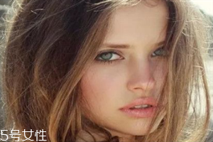 美瞳年拋和半年拋的區別 美瞳日拋月拋年拋的區別