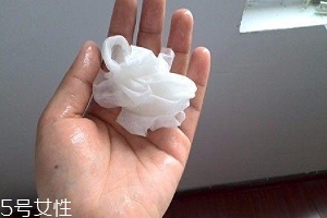 敷完的面膜有什么妙用？做手指膜預防倒刺