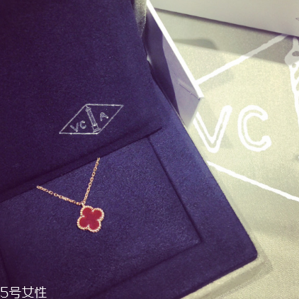 梵克雅寶屬于奢侈品嗎？名流貴族追捧的頂級(jí)珠寶