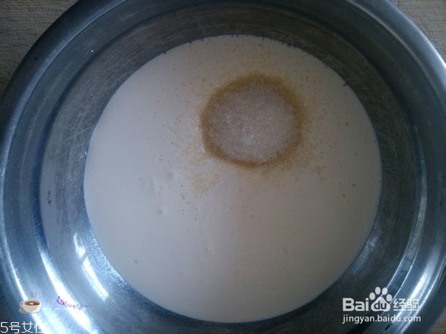 淡奶油怎么打發 打發淡奶油的技巧
